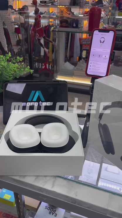 AirPods Max top global